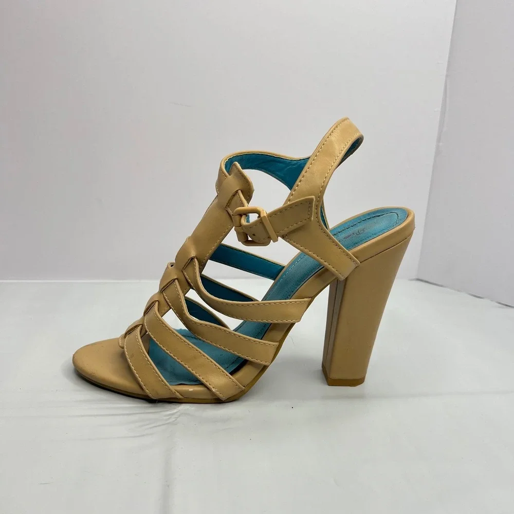 Promise Block Heel Sandals 8.5 Beige‎ Tan Strappy Gladiator Buckle